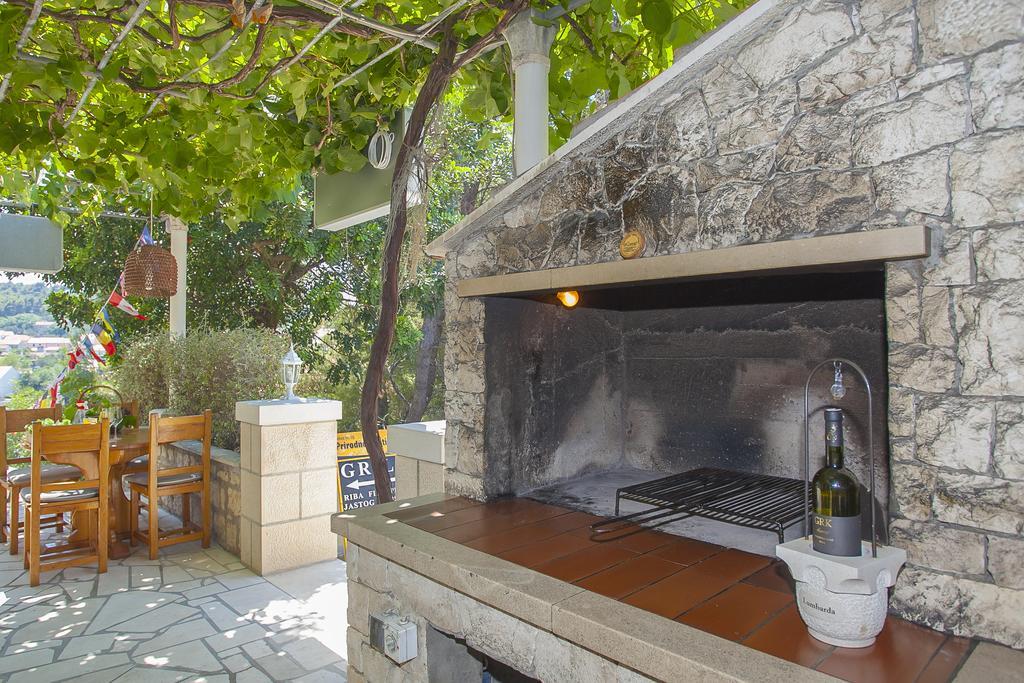 Guest House Lovric Lumbarda Exterior foto