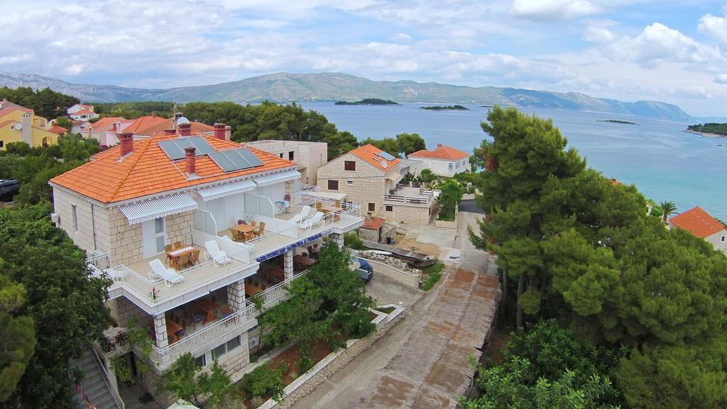 Guest House Lovric Lumbarda Exterior foto