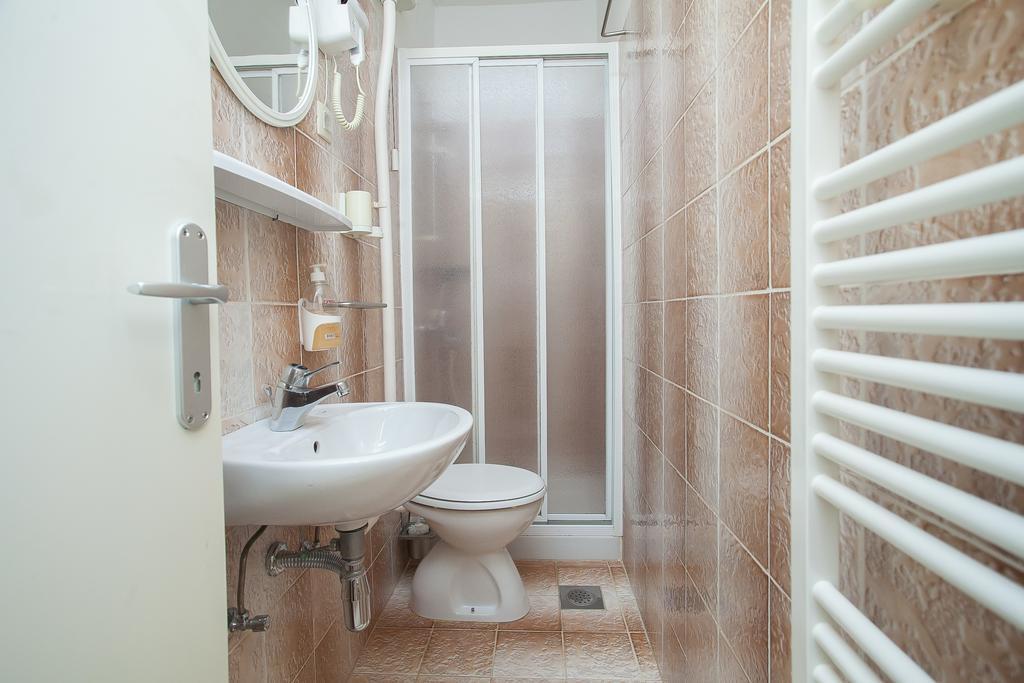 Guest House Lovric Lumbarda Zimmer foto